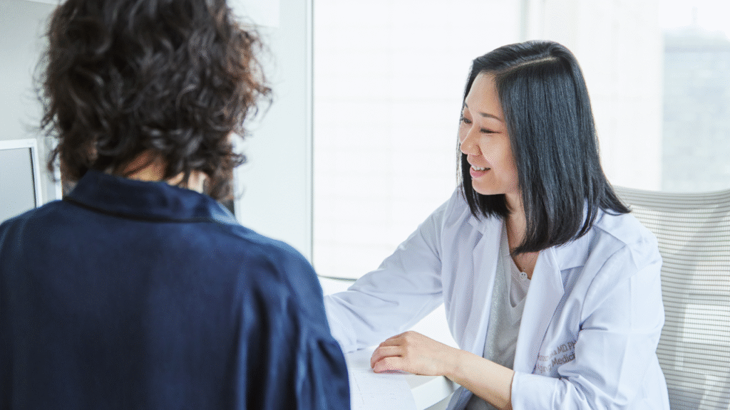 【年代別】女性の生活習慣病リスクと必要な検査項目｜20代〜60代以上の体の変化